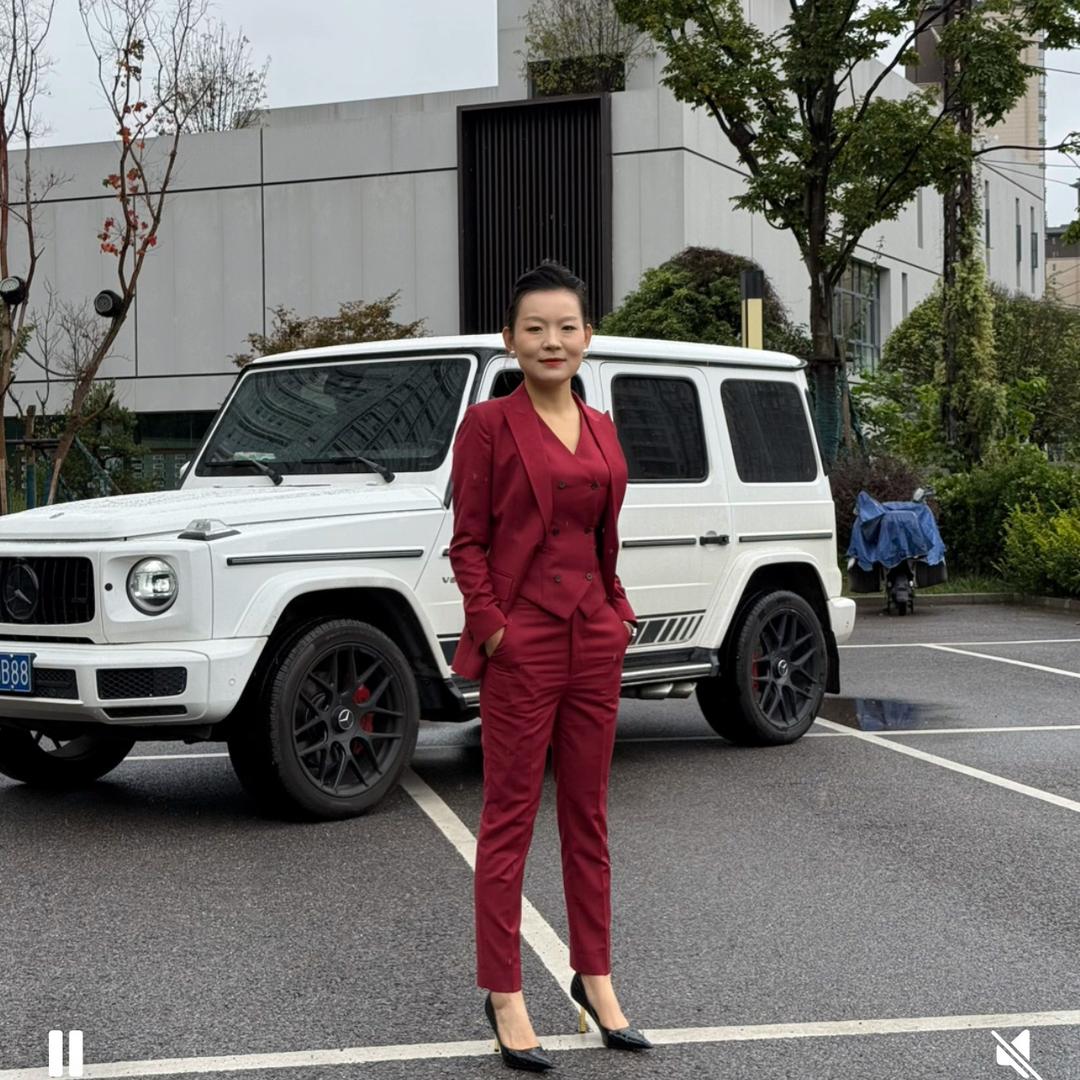 车驰小婆娘二手车～昆明云南印象城店