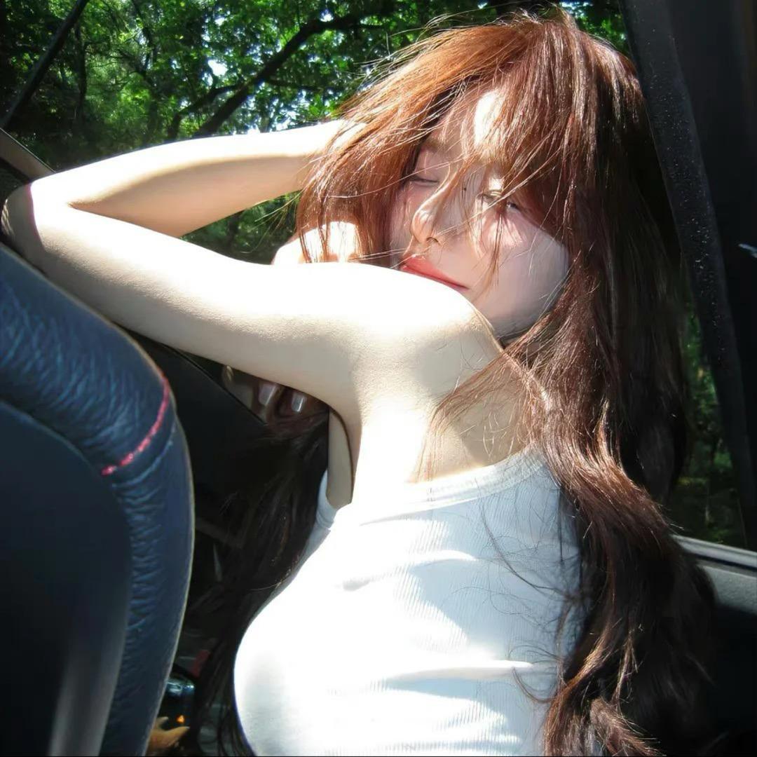 明星同款穿搭（厂家服装直发）