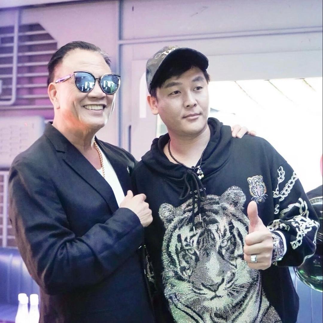 金牛文娱工作者