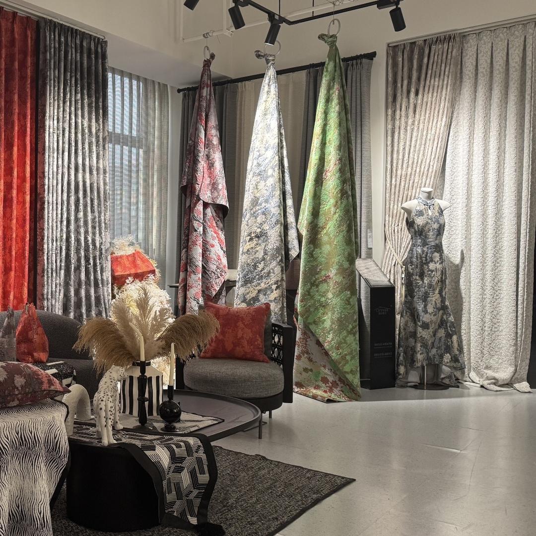 大连红星米素墙布窗帘刘琳