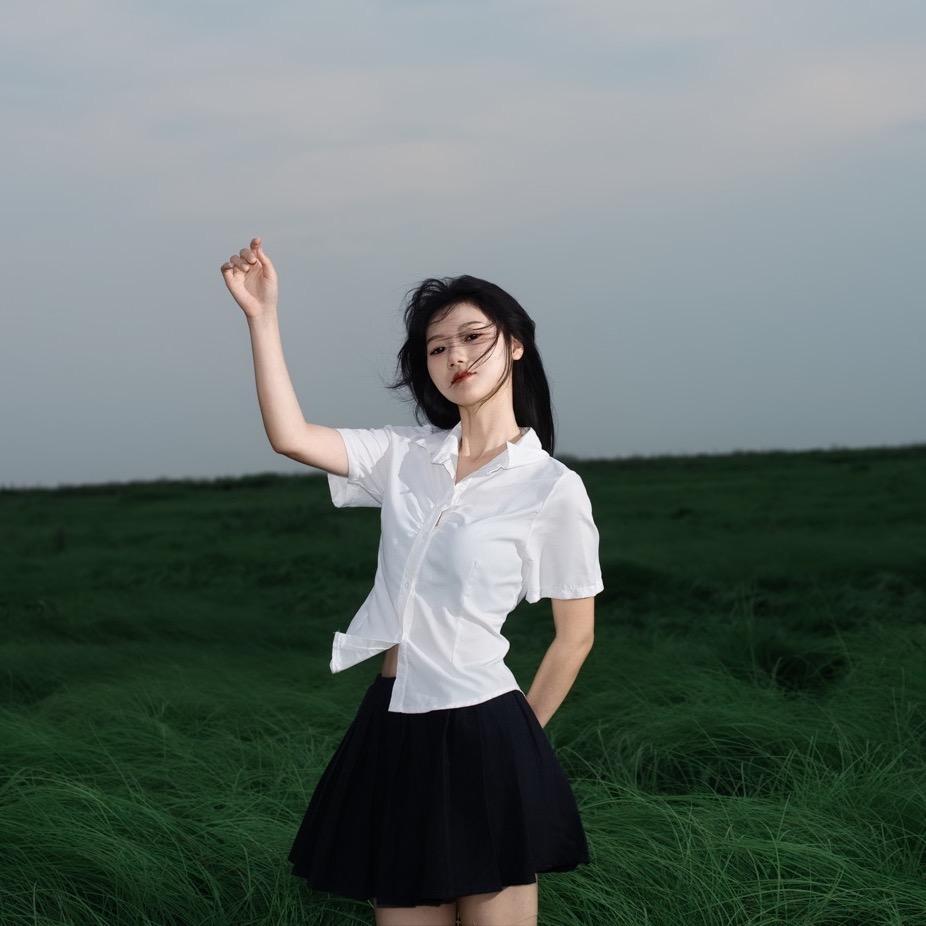 英英子没事就吼两嗓