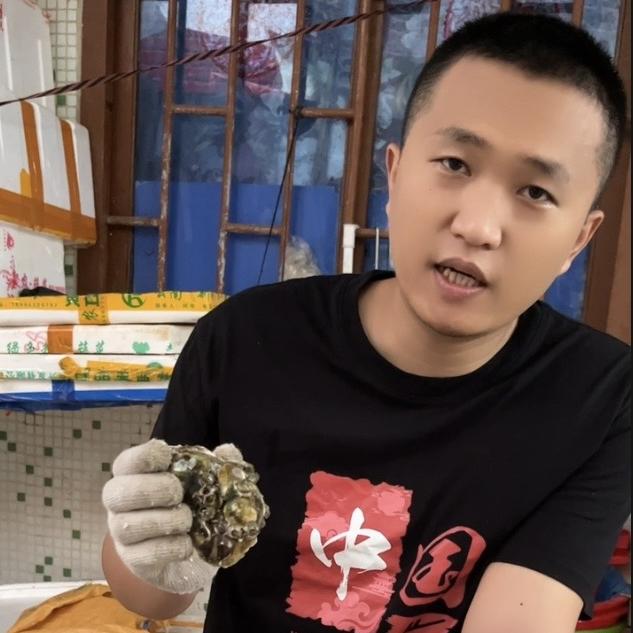 做生蚝的搬运工