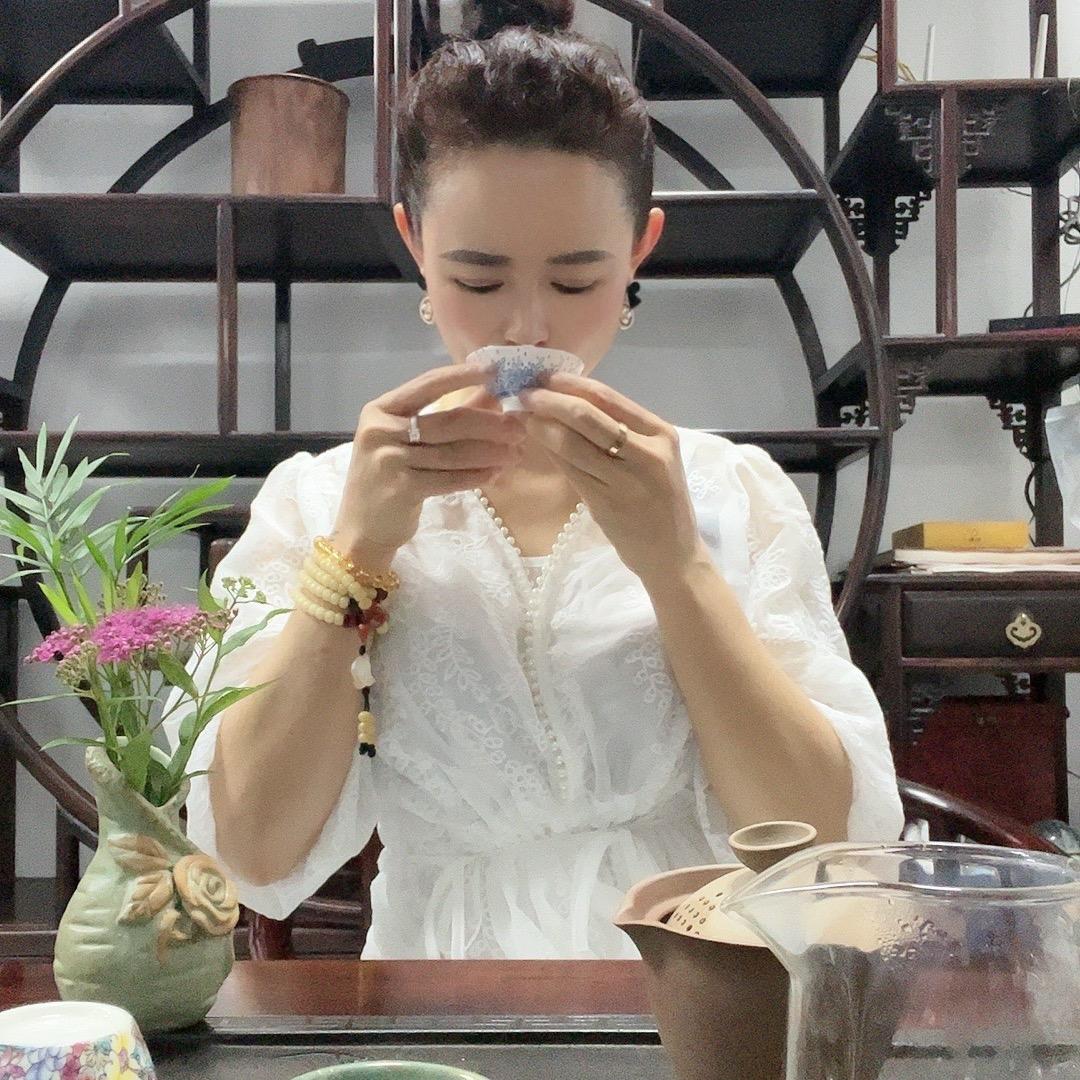婧瑶兰屋