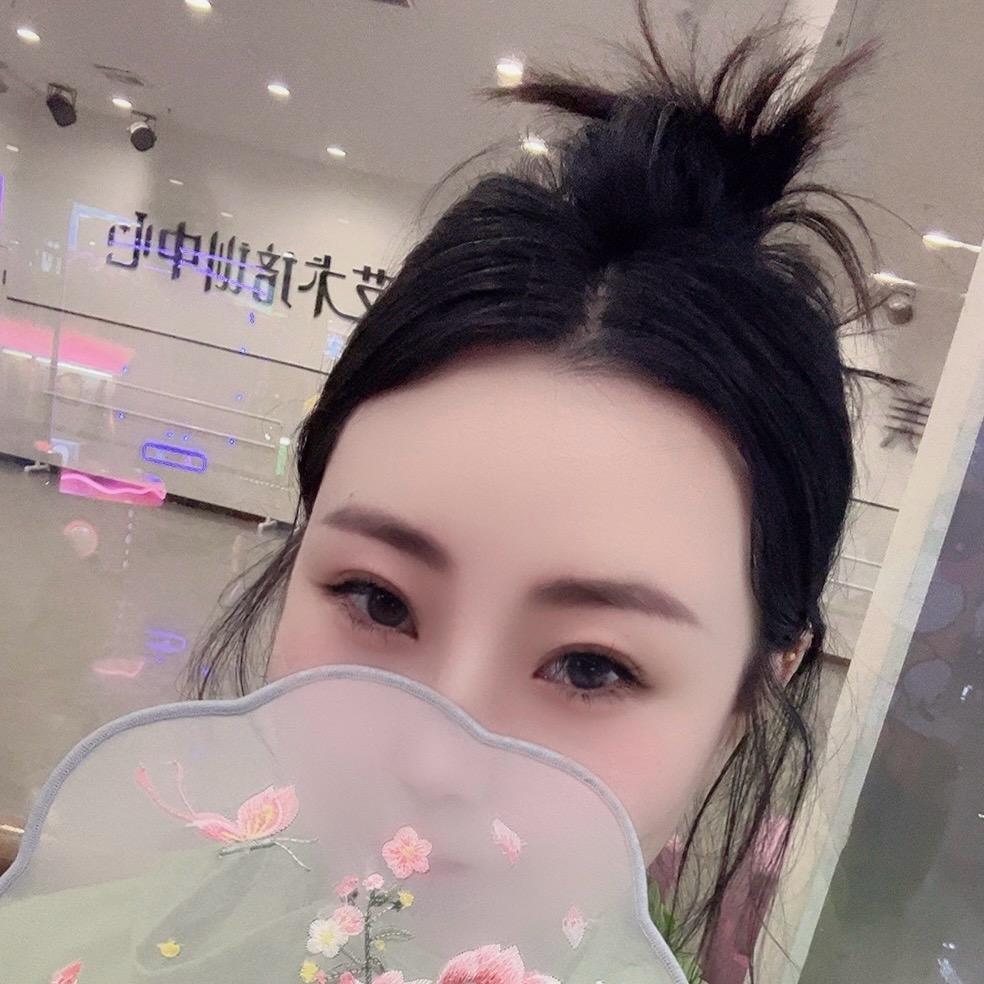 迷人笑😊