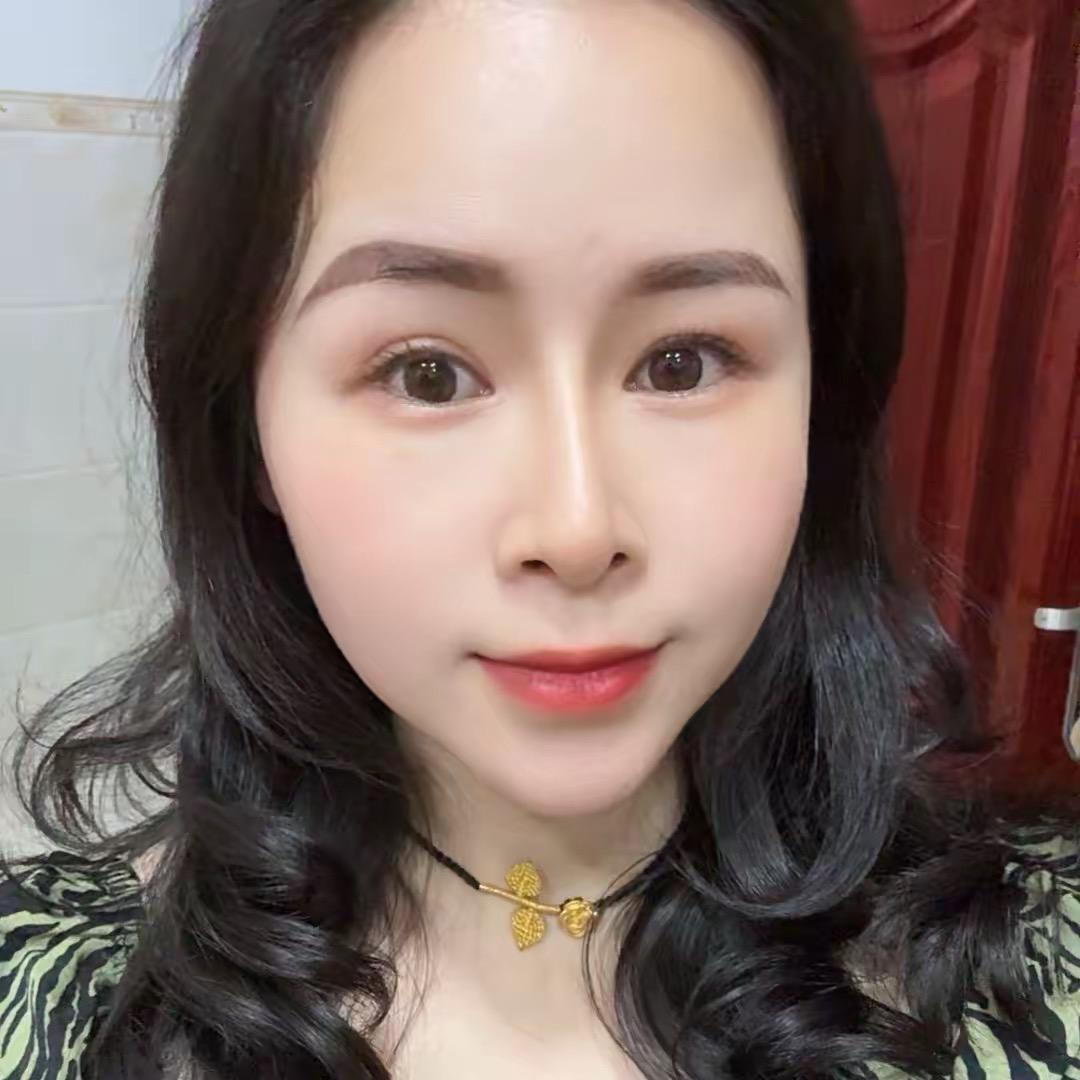 谣谣爱美丽
