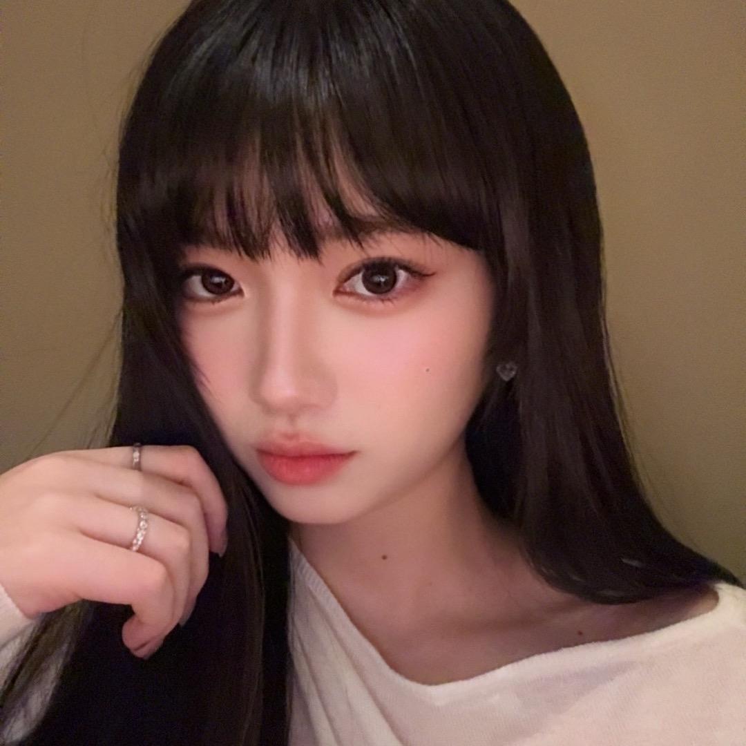 YY.