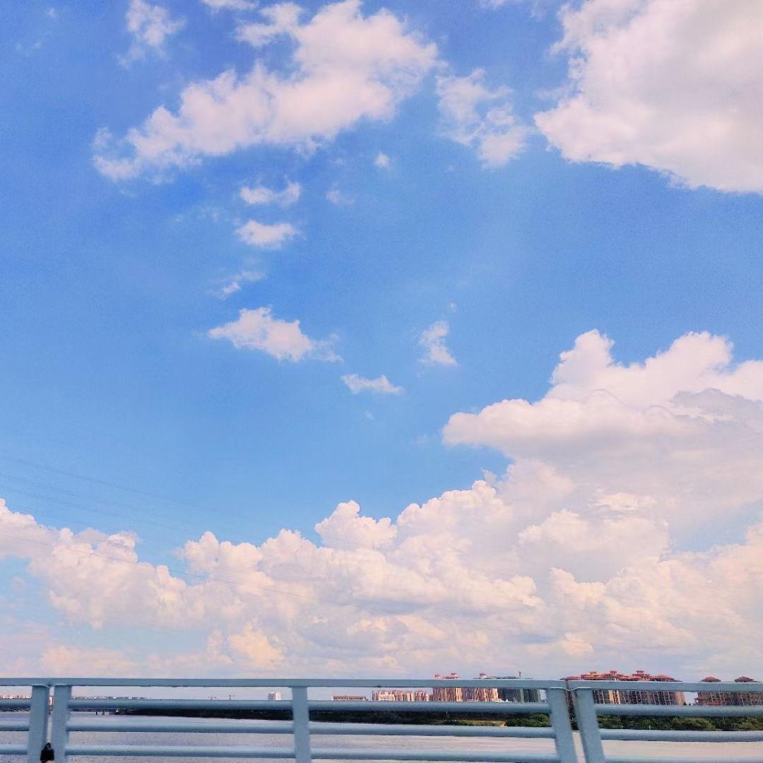 蓝天