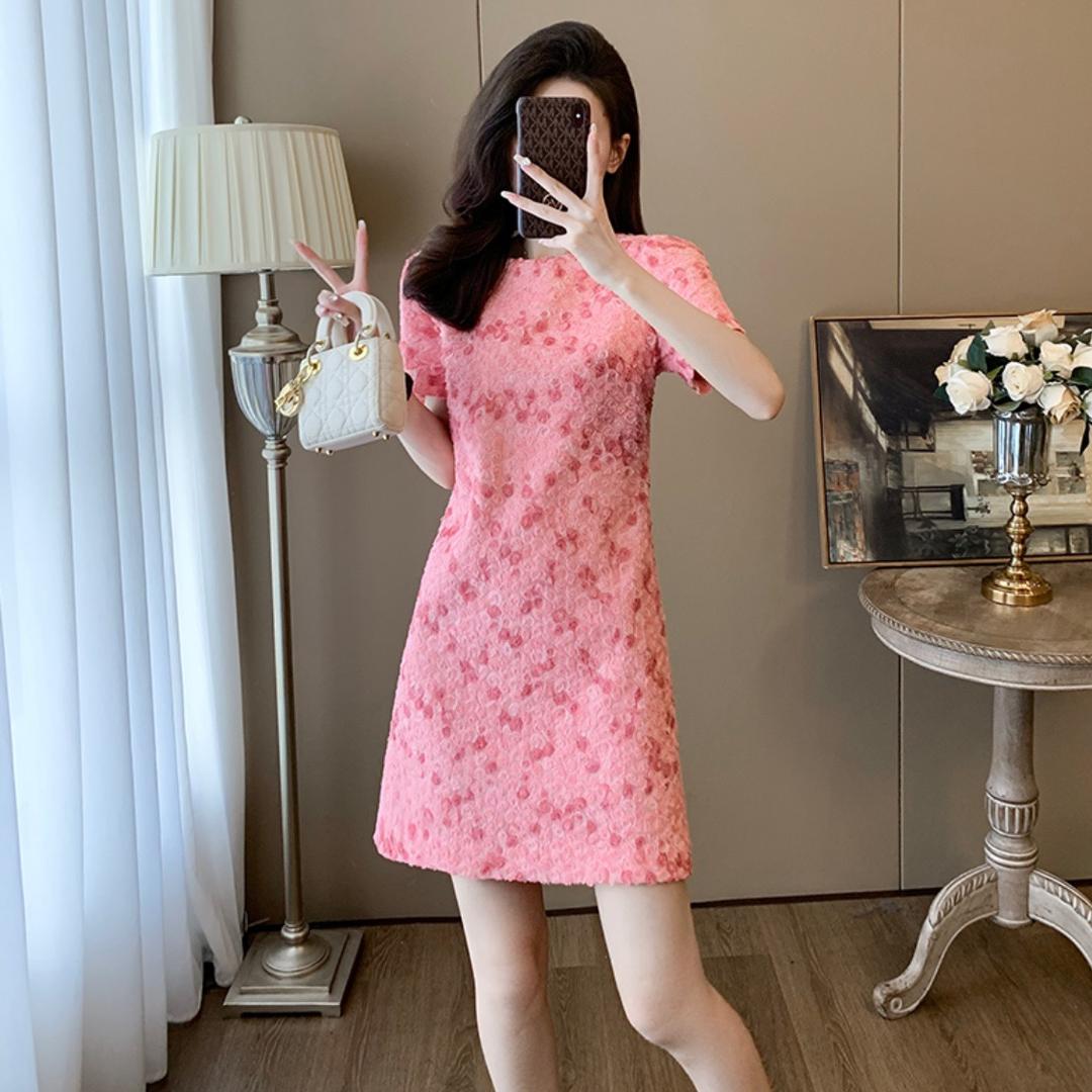 凌玲七服饰