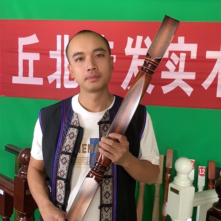 丘北步发实木扶手厂
