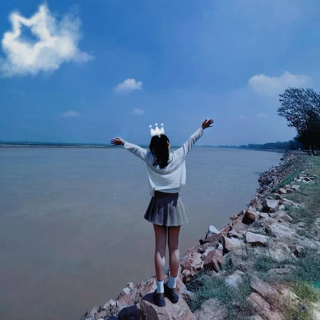 娟妹会发光吖