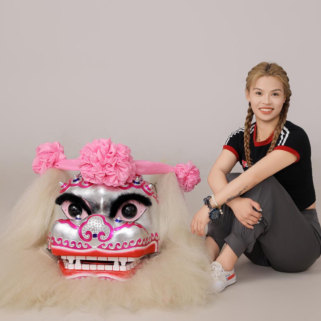 醉美小白狮莹莹