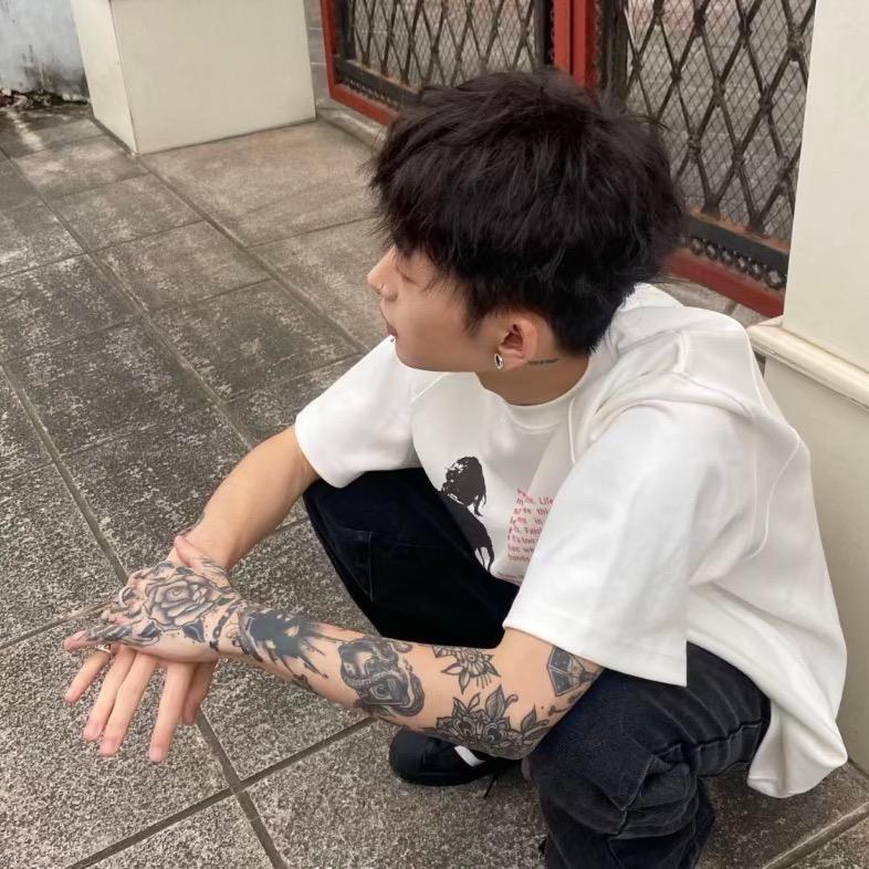川了苦茶子