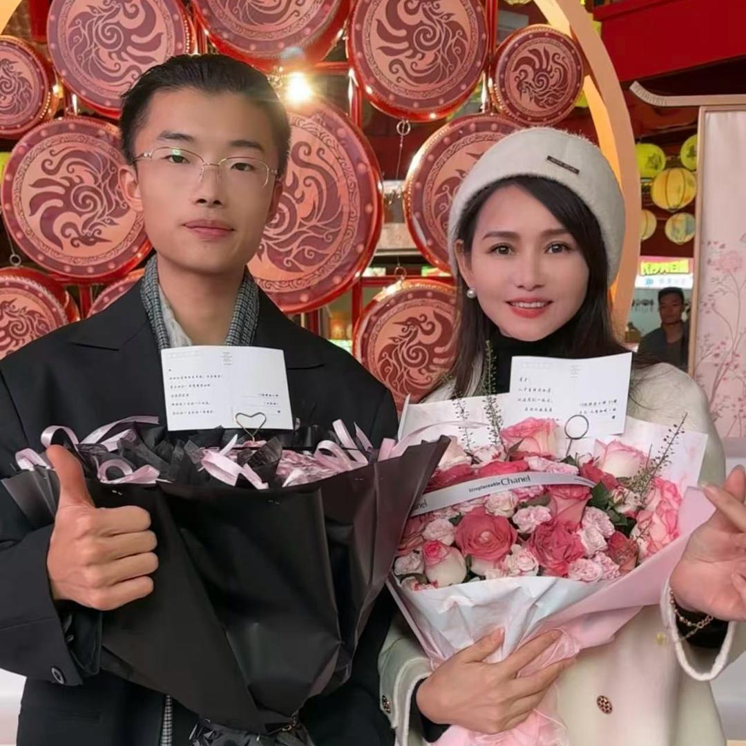 青儿¹⁹¹⁵🎤⁷²（一五班）