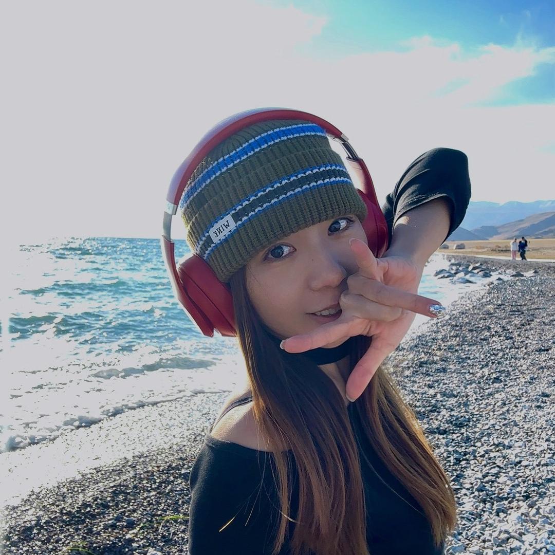 .ᐟ.ᐟᯅ躲雨小娜