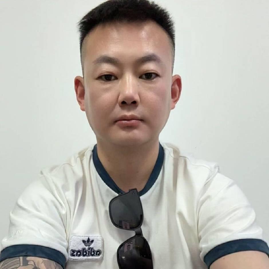 小毛磊二手车