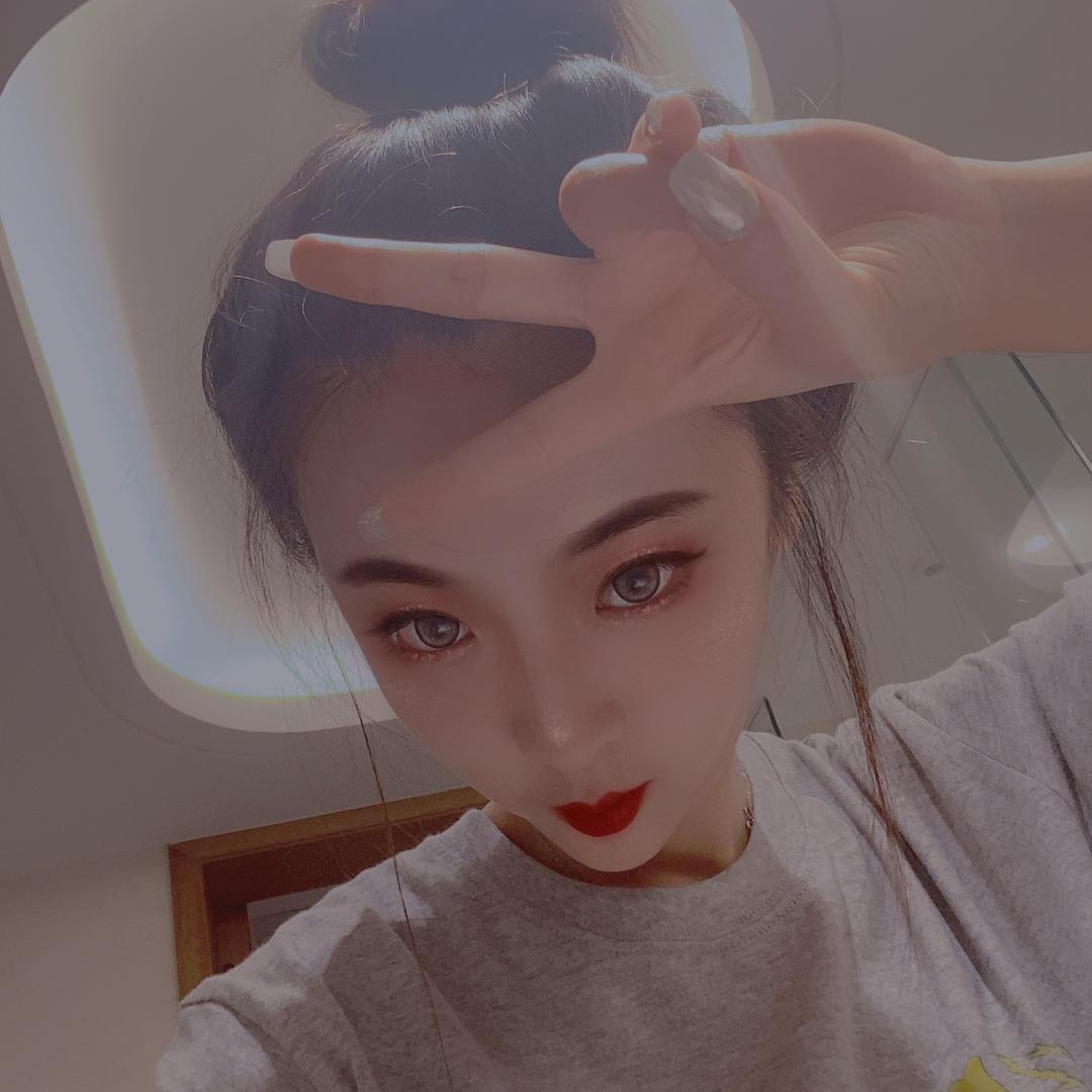 蓉妹妹 👯
