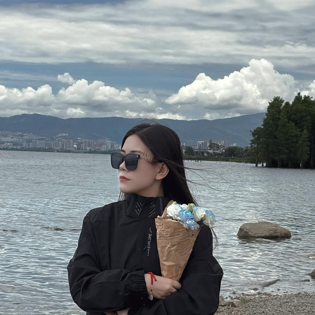 🌈月亮心动了🌙