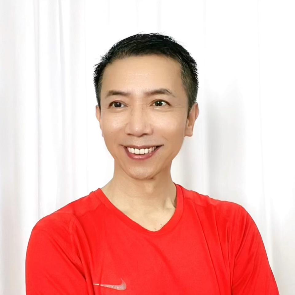 毅钢教授舞韵风