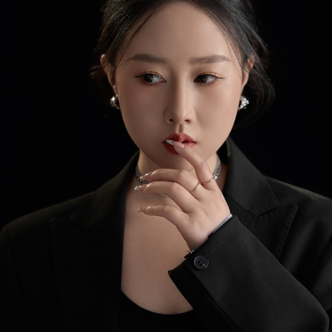杨丽