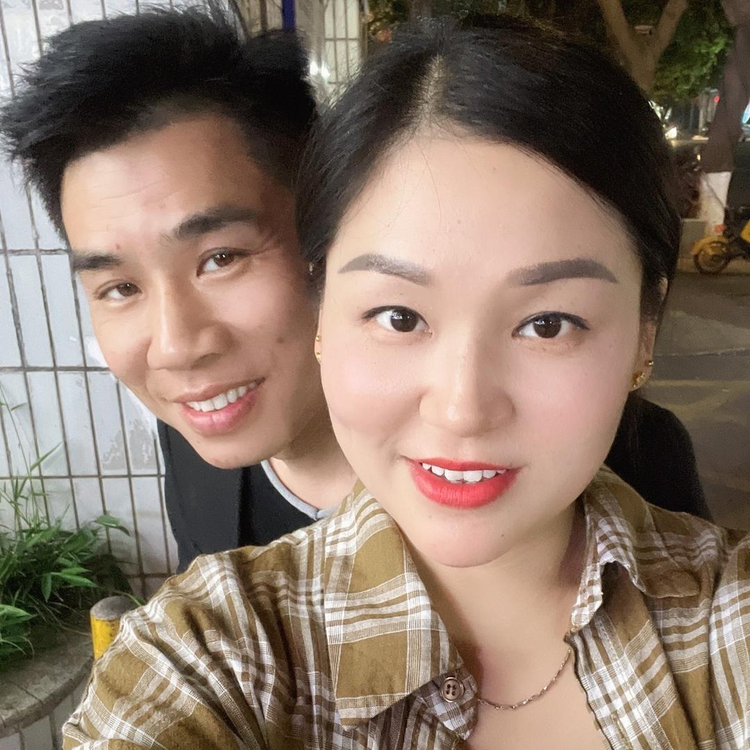 俩孩子的妈