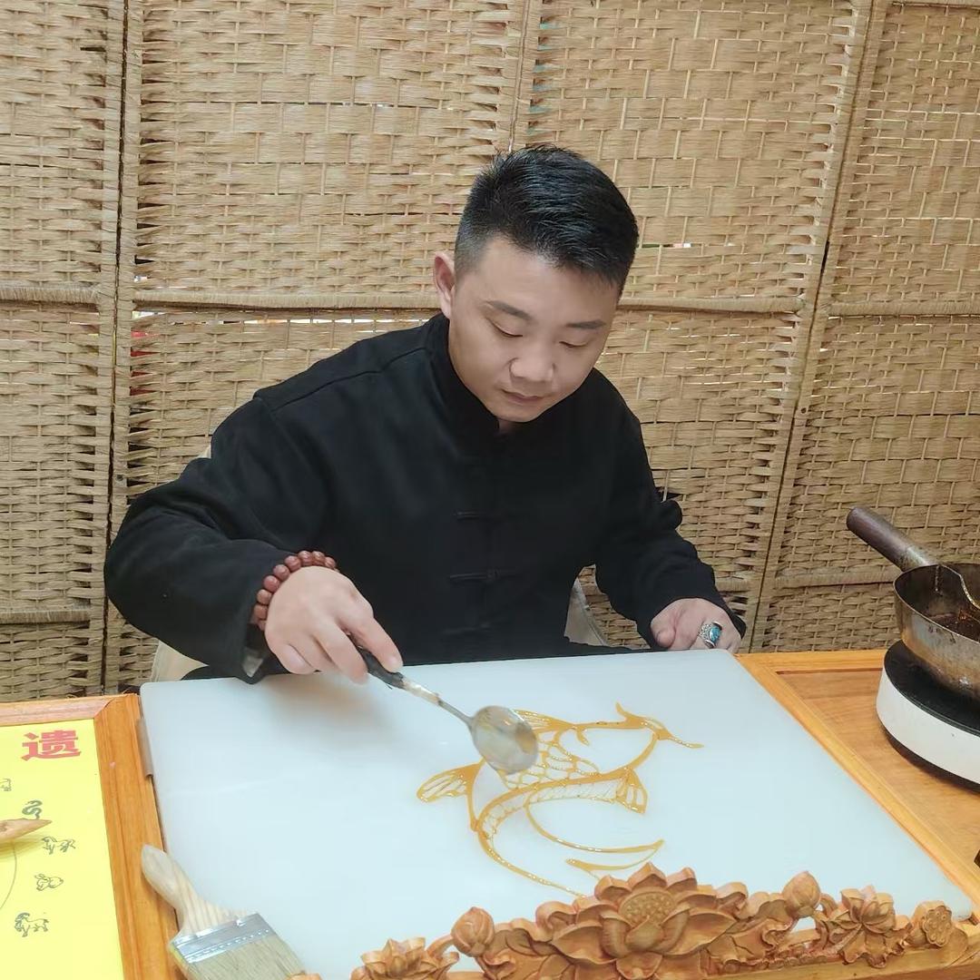 最甜糖画师（解林）