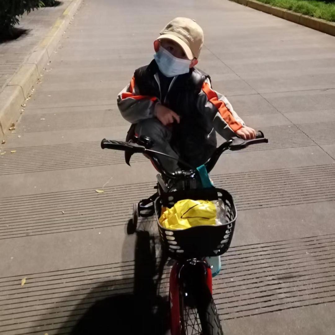 大耳朵图图爸爸