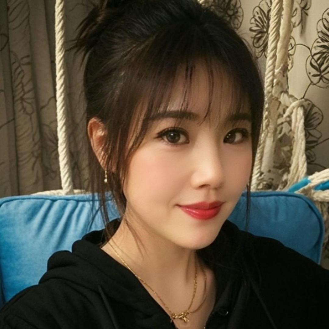 淡然💫一笑✨