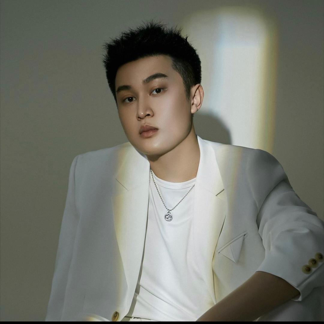 杰二直播号盈烁优选