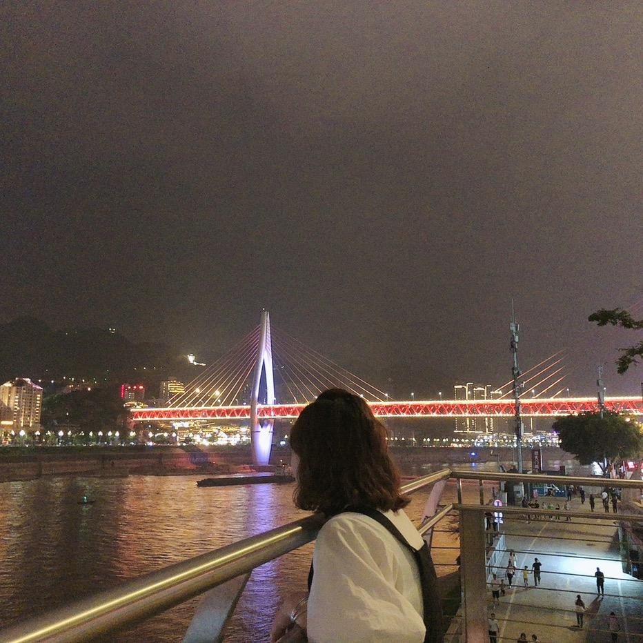 辞职开路亚基地的小姐姐