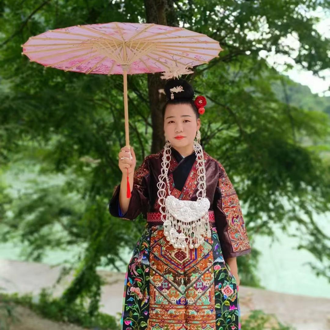 依妹绣坊
