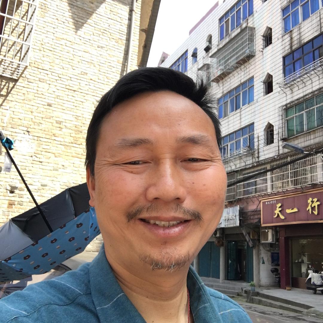 雨伞情(睛）过客