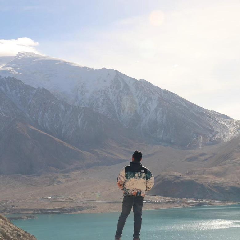 野奢游疆旅游租车定制@小季1869931