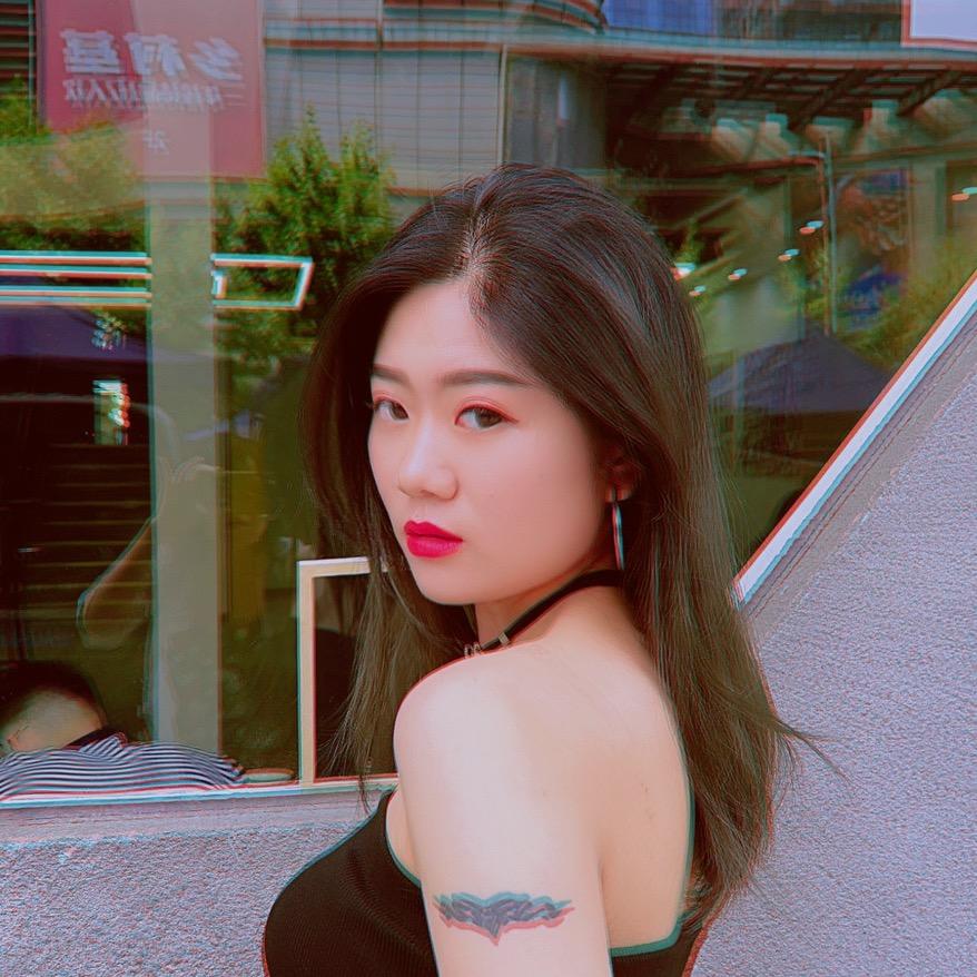 👑90后烤鱼•小小酥👑