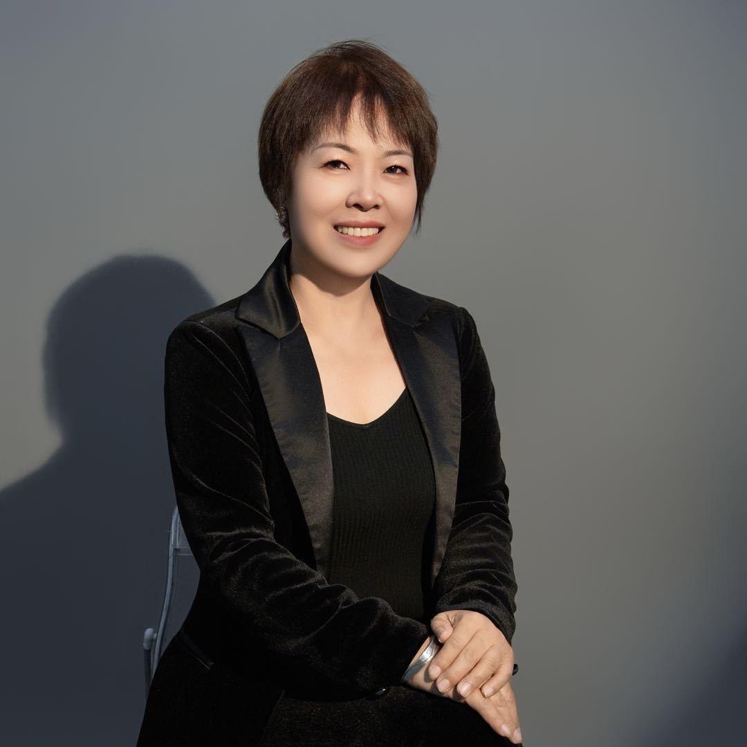 张惠芳（芳姐）