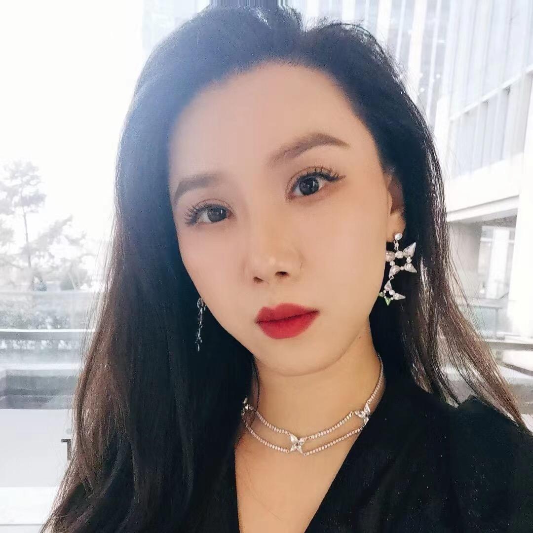 洪娘嫚格（点评论区链接脱单）