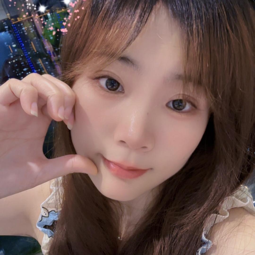 丫头，萌妹子！