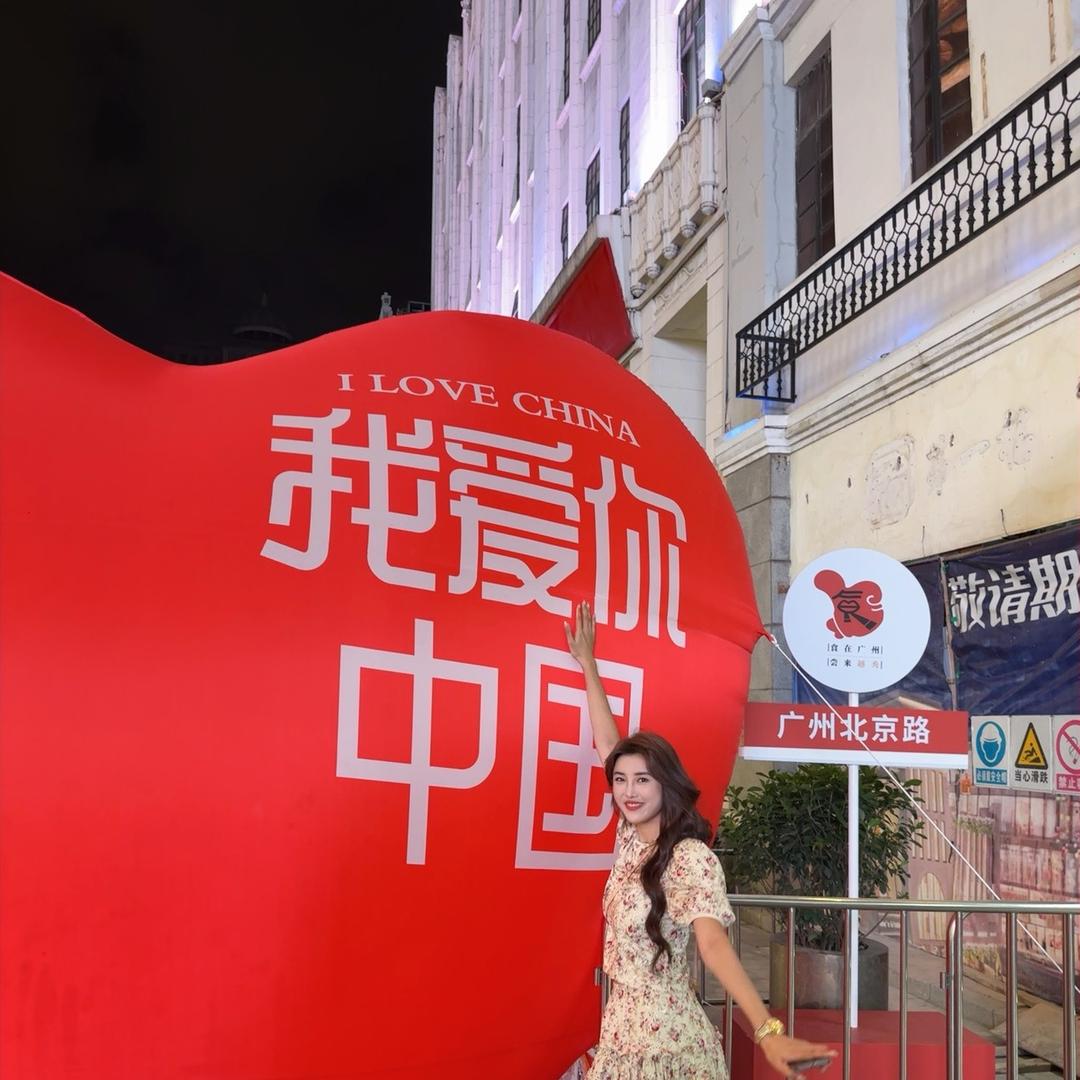 慧慧大牌撤柜女装