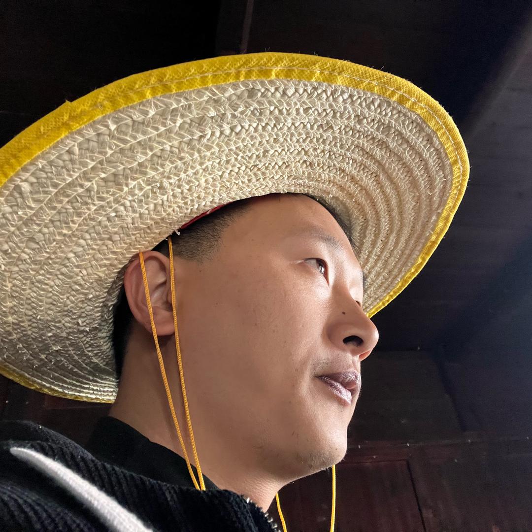 不想上班的小凯