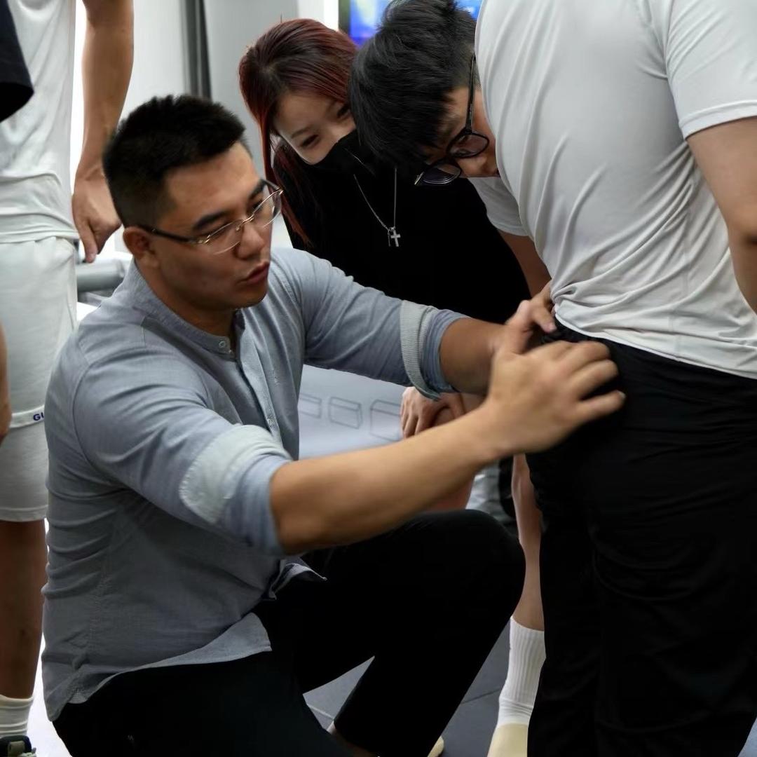qiao臀大爷肖恩9月26美臀专家培训