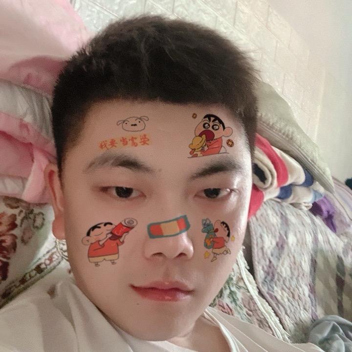 钢琴上的黑白键