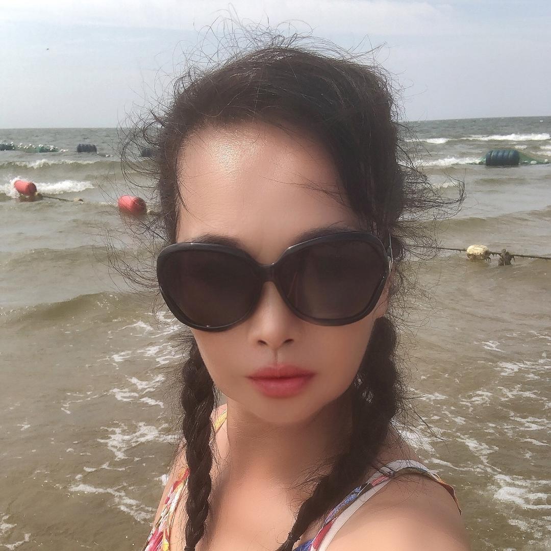 伟玲