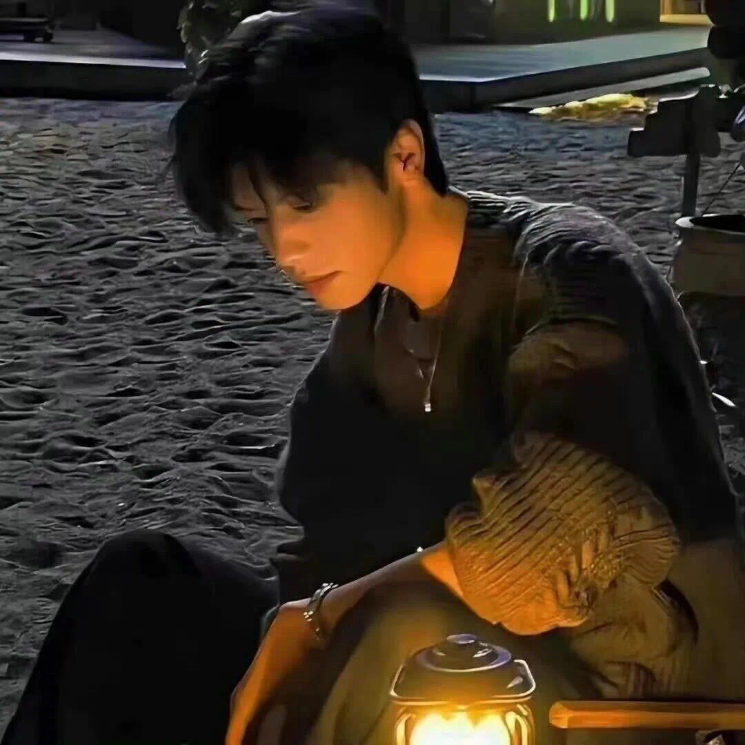 站在顶峰的男人