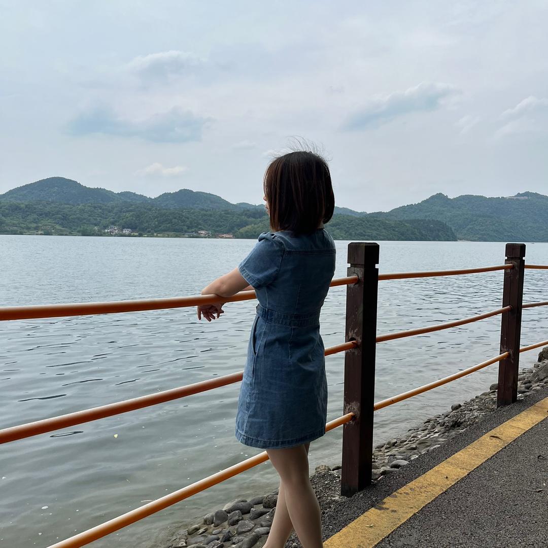 小'邹