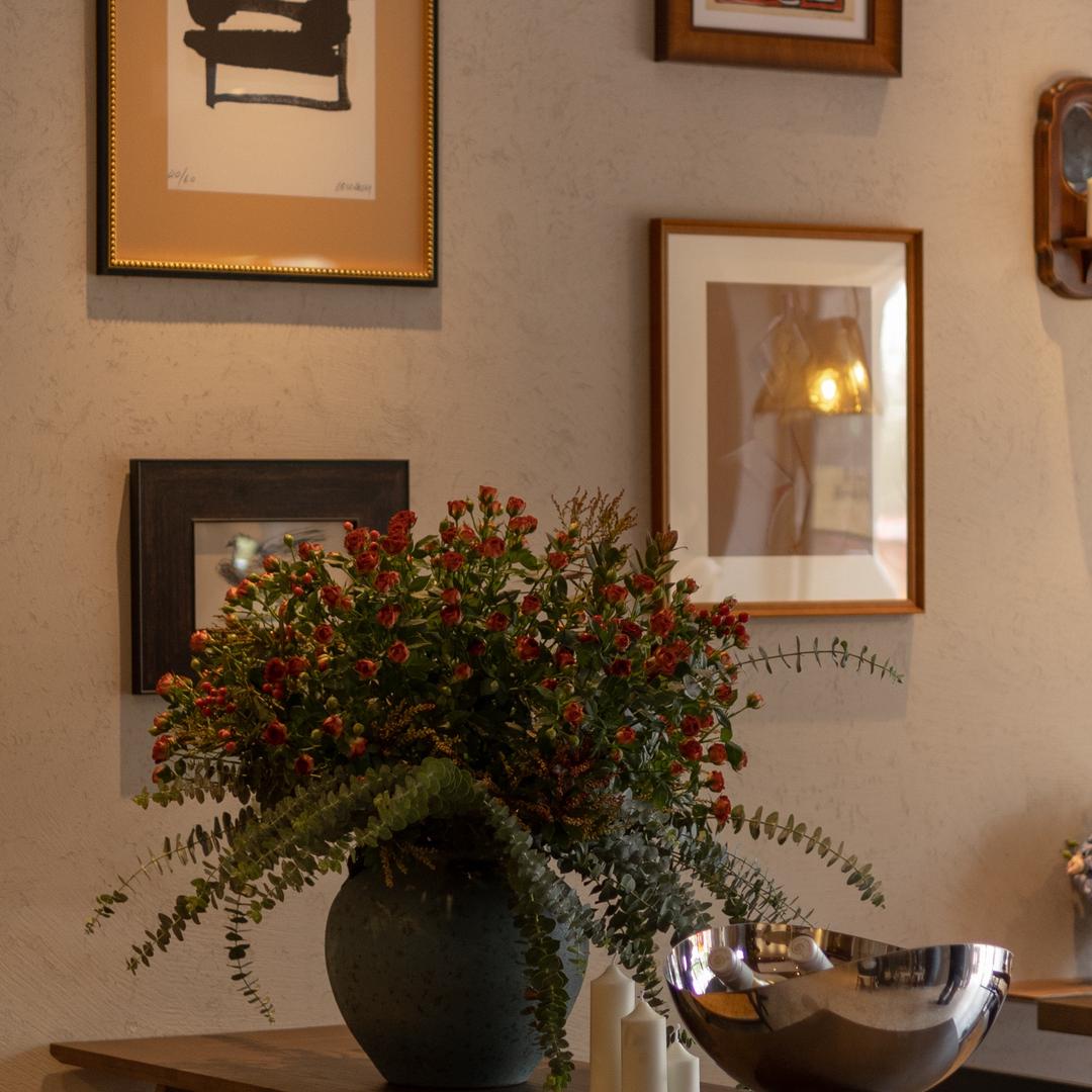 在山林中餐小馆