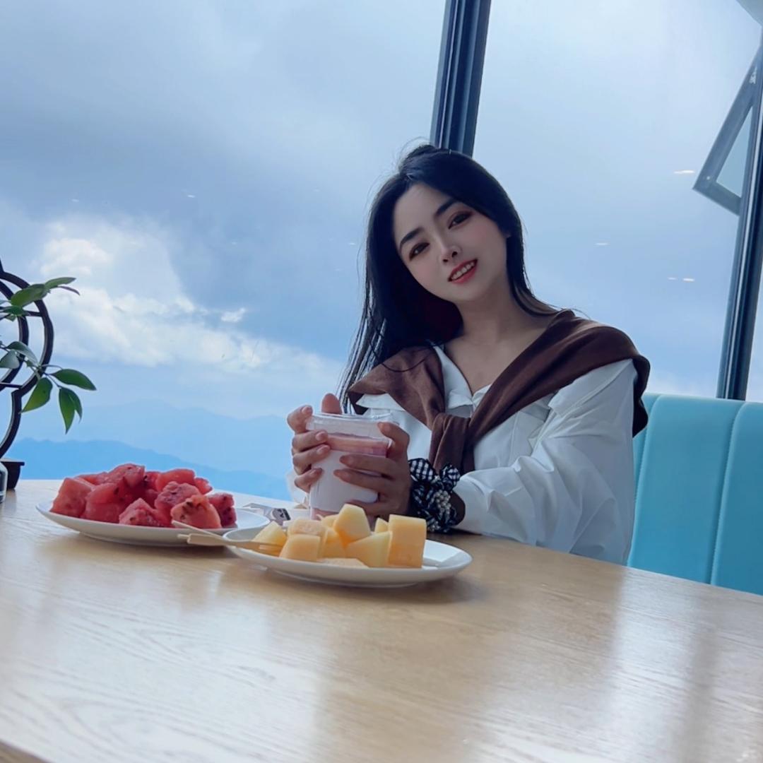 茶姑娘  🍵