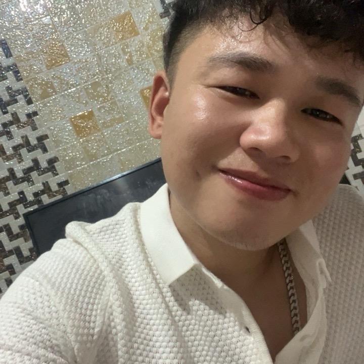 旭旭 杨