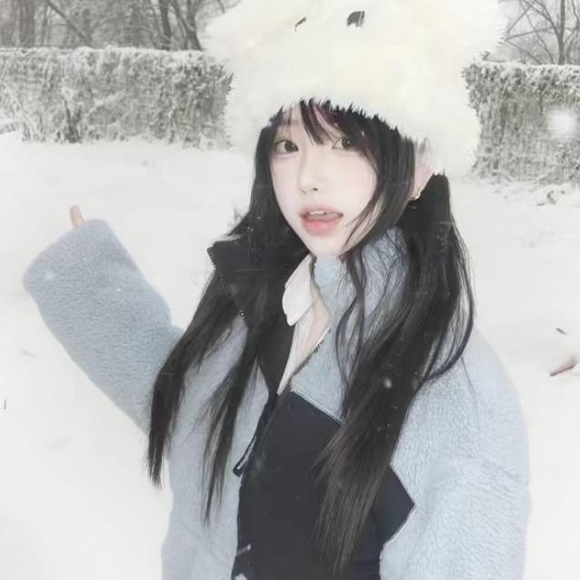 iu7^
