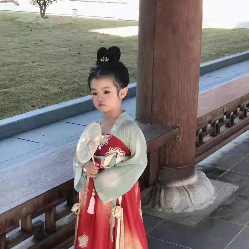 芳菇凉