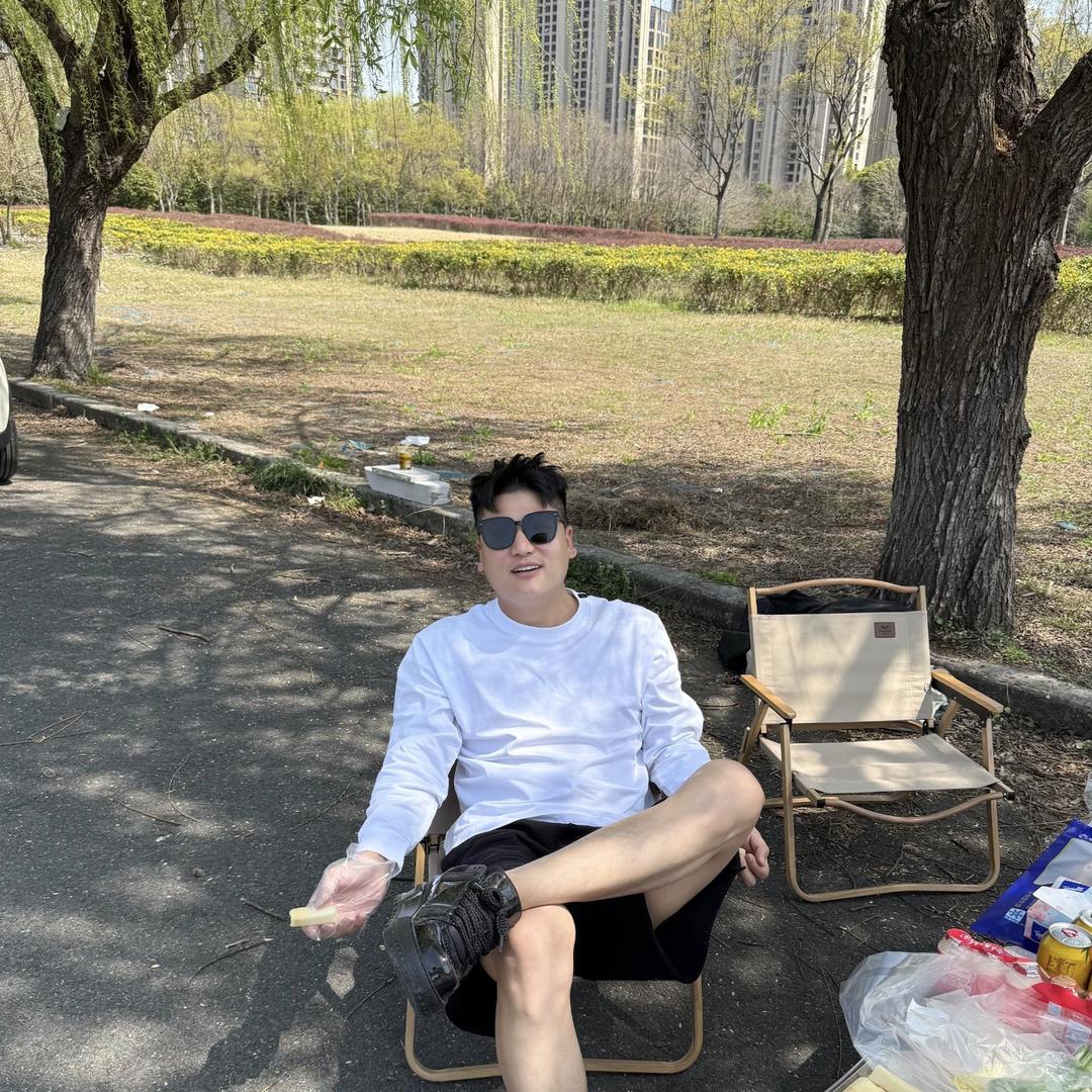 小何总服装直播供应链