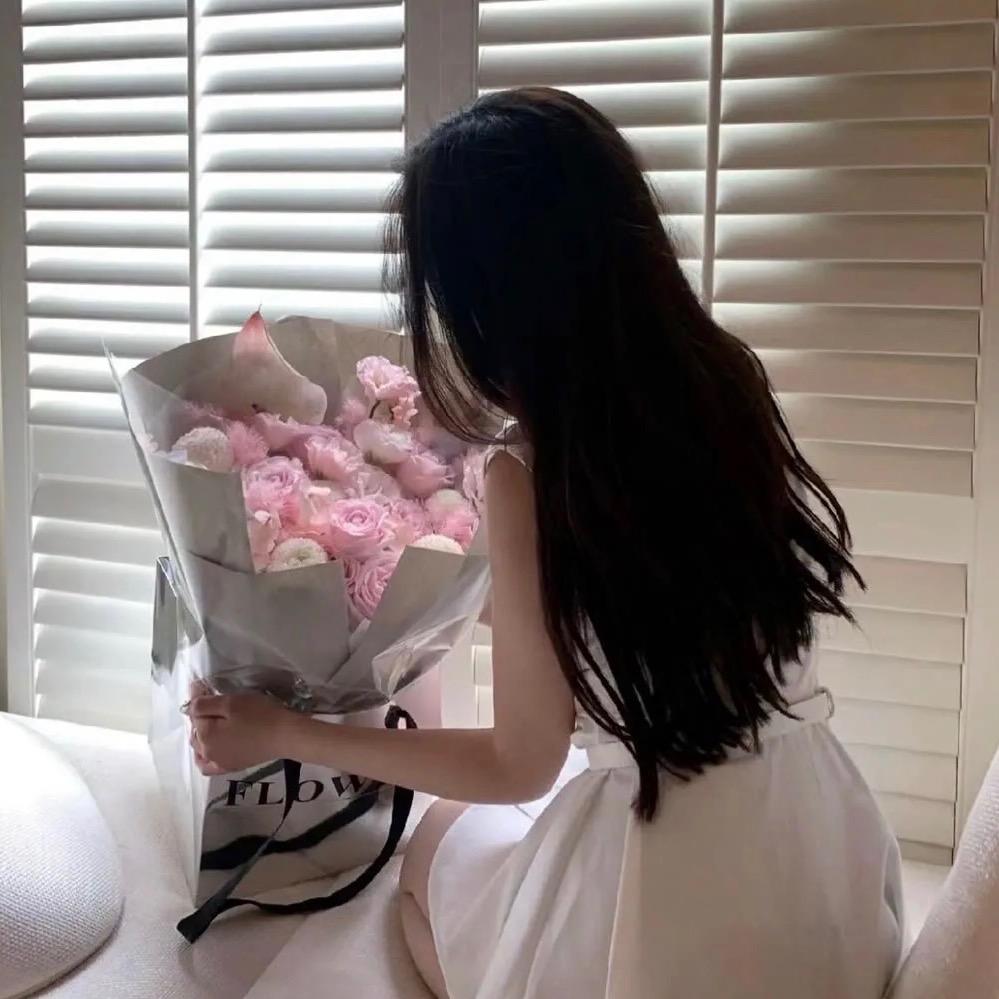 小小七